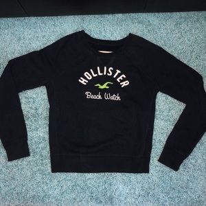 2 Hollister pullovers